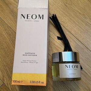NEW Neom Happiness Reed Diffuser 100 ml
